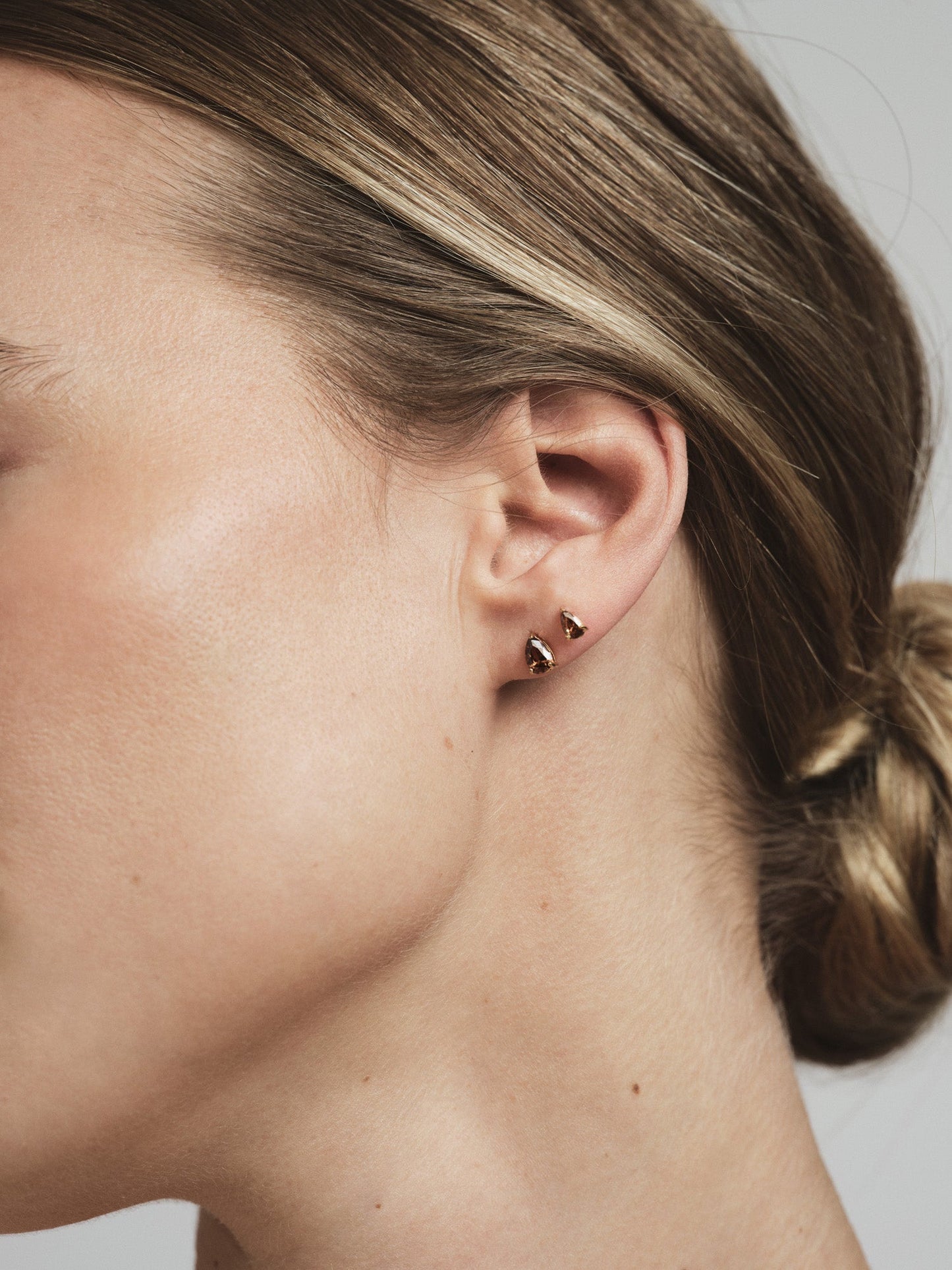 Belle Coffee Medium Studs