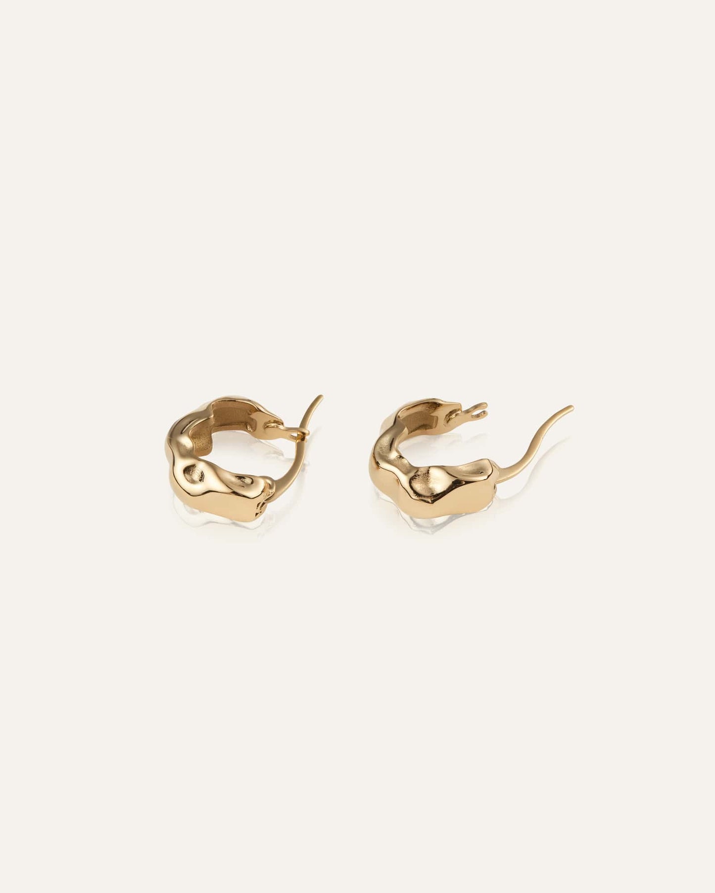 Wavy Bolded Mini Hoops Earrings