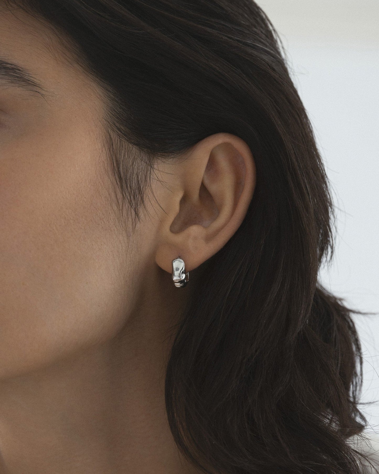 Wavy Bolded Mini Hoops Earrings