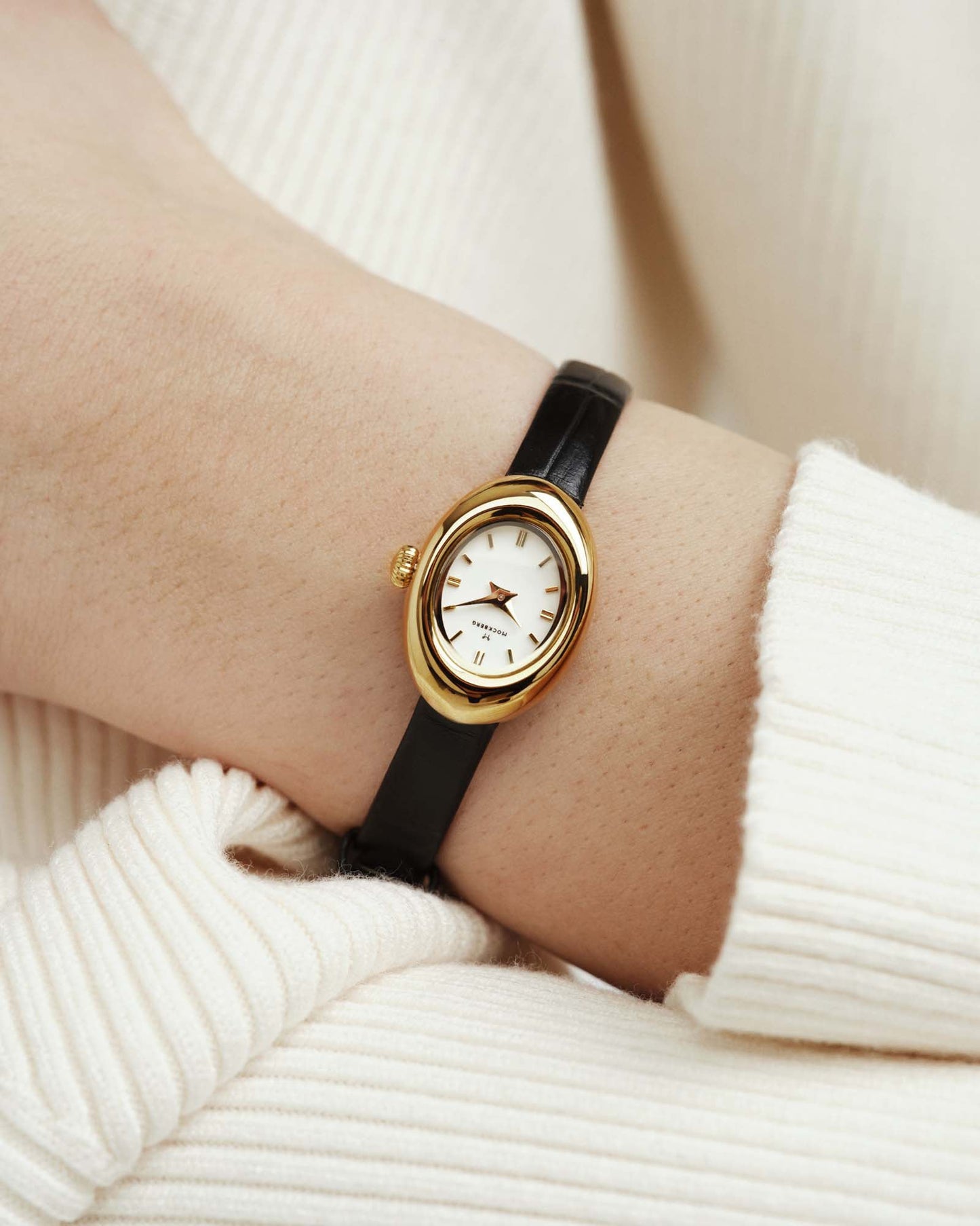 Belle Oval Petite Leather Watch