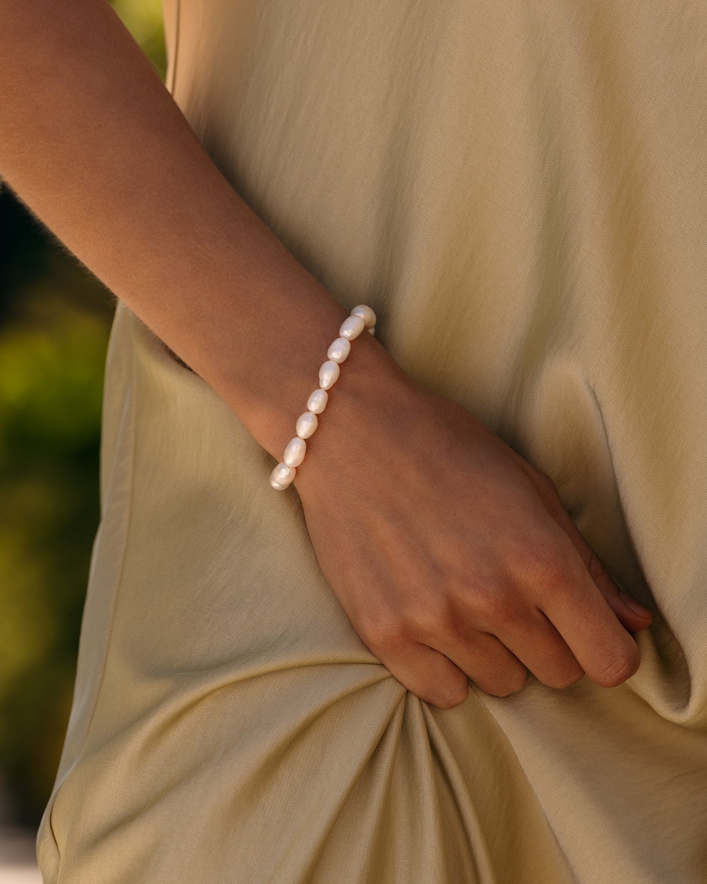 Aura Pearl Gold Bracelet
