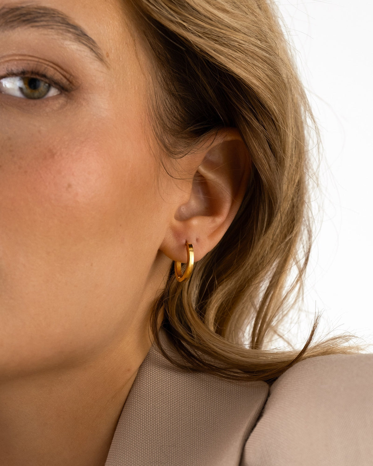 Classic Hoops Medium