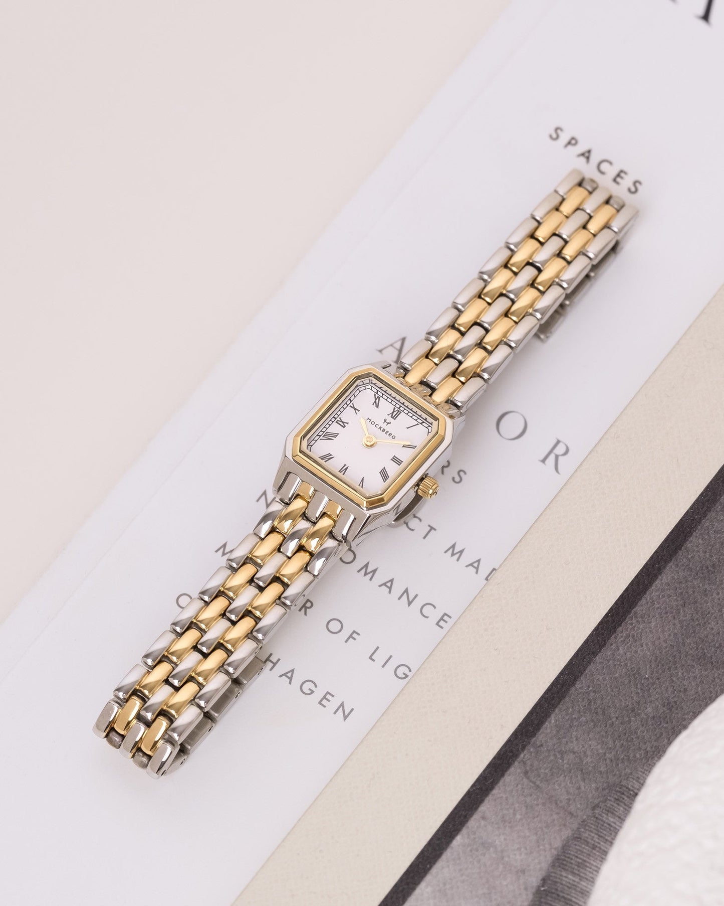Classic Watch 25