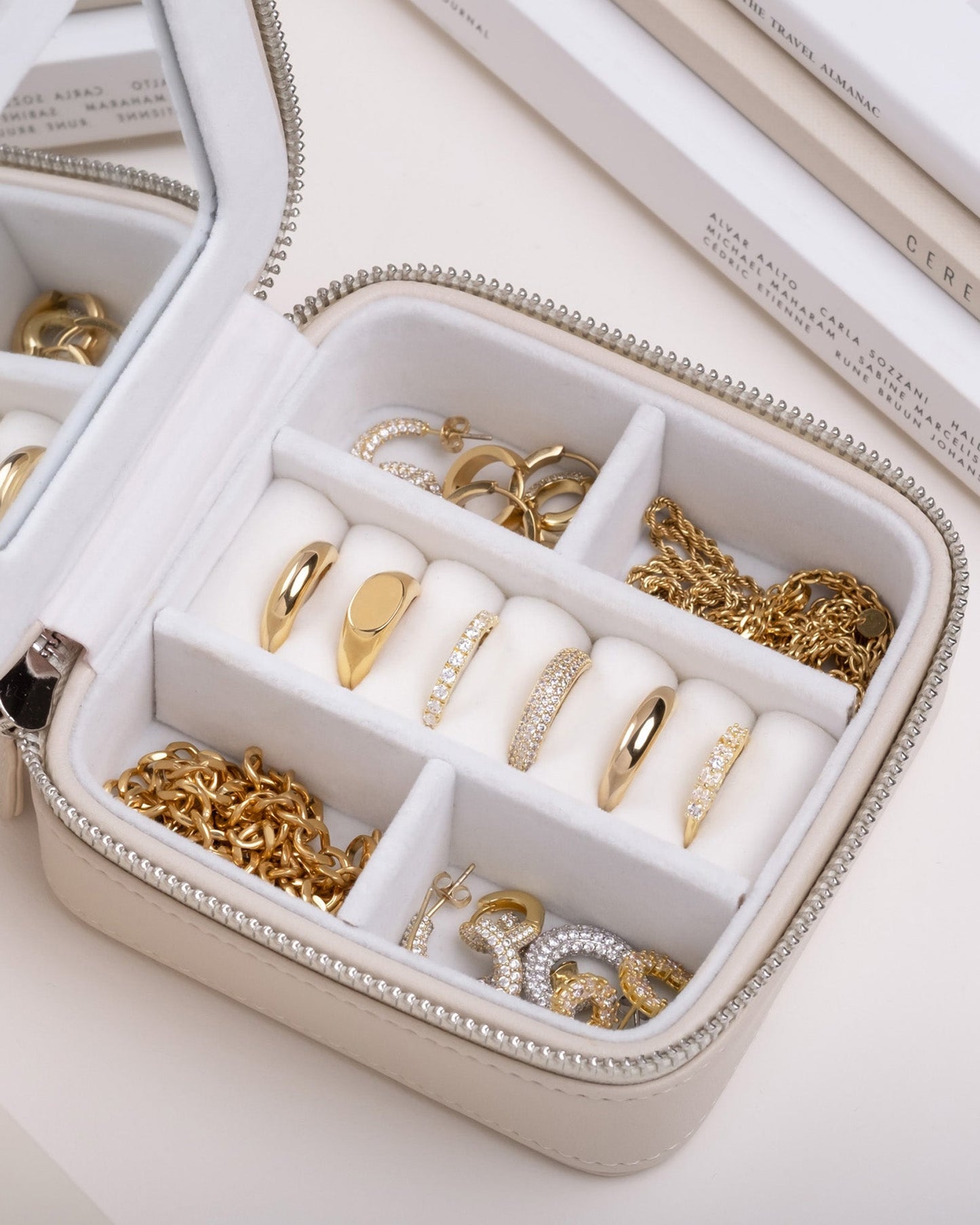 Free Jewelry Case Small Beige