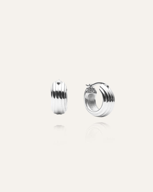 Edge Ribbed Small Hoops