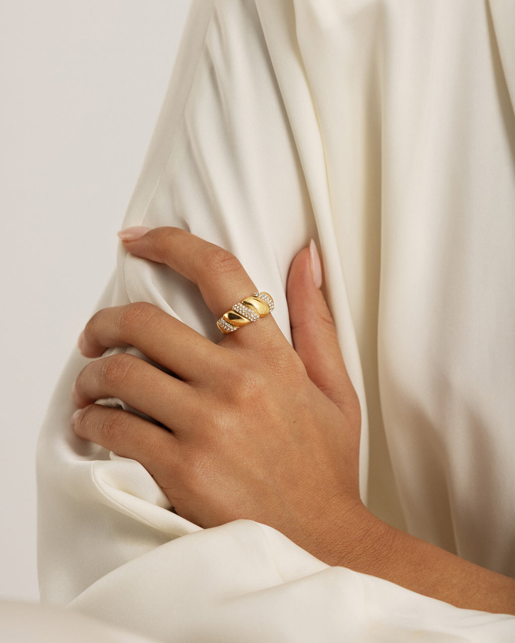 Noela Ring