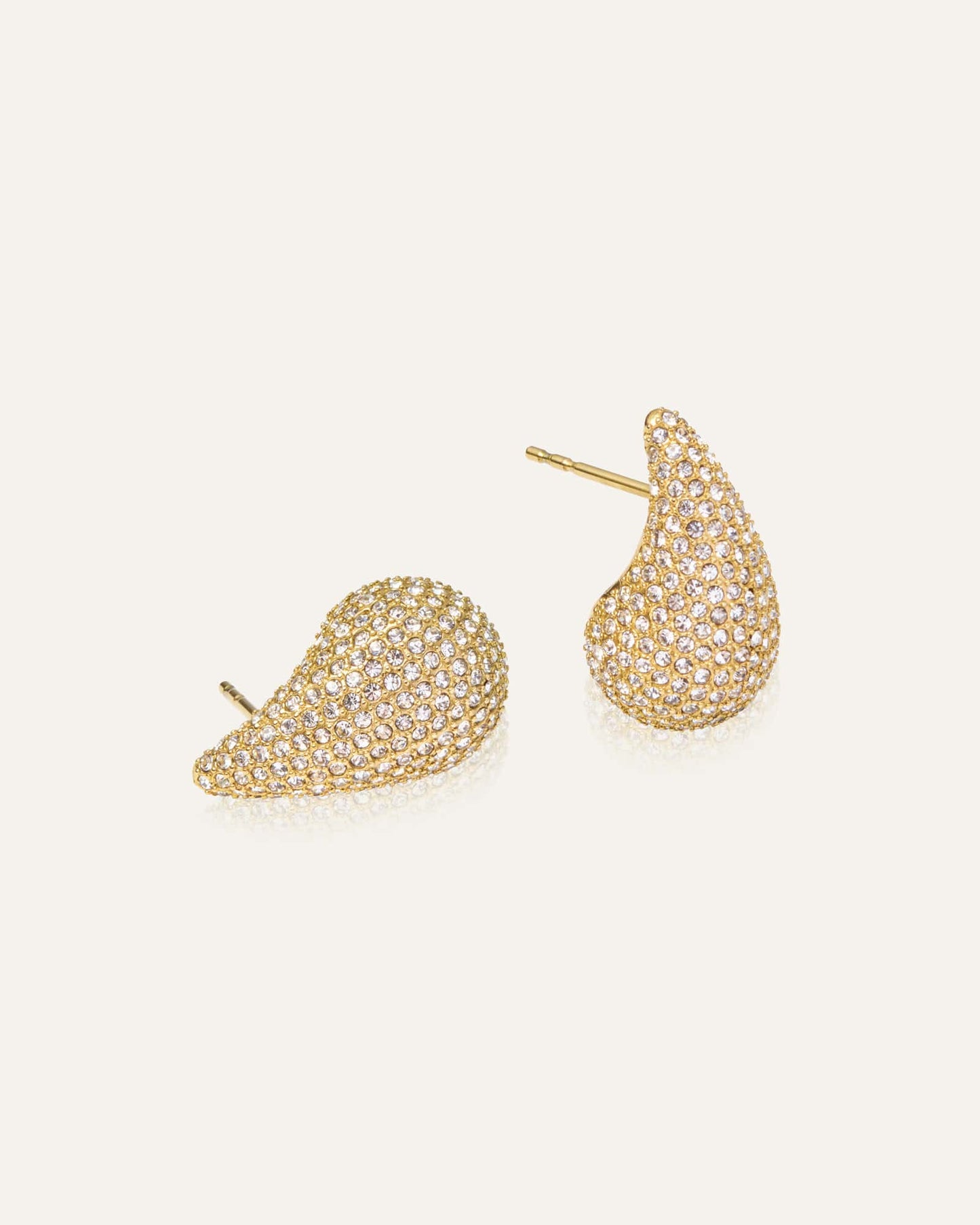 Pavé daring small gold earring