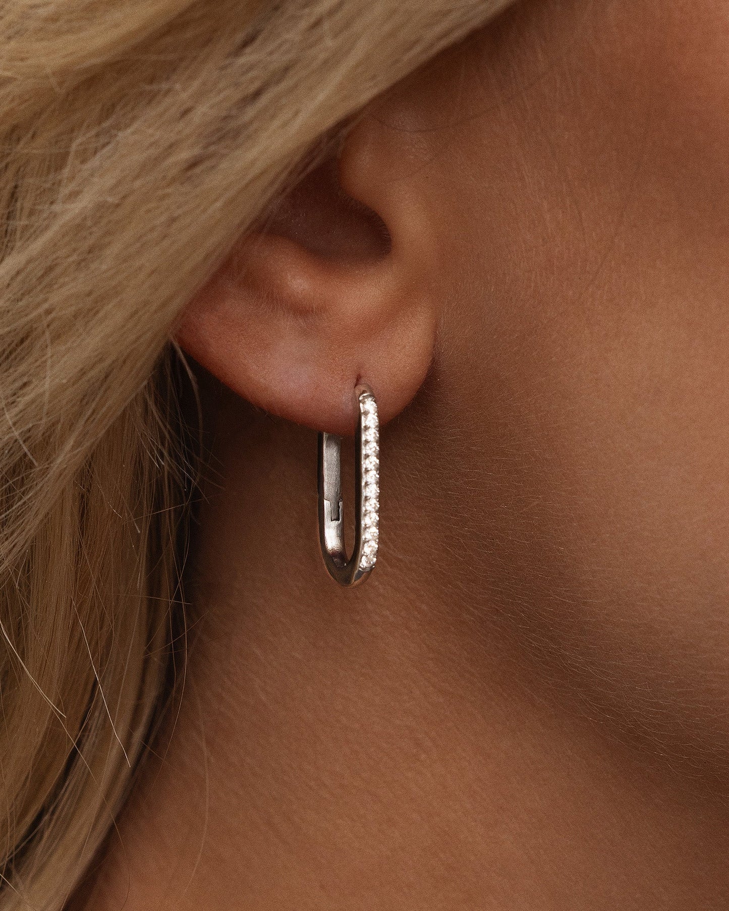 Sparkle Medium U-Hoops