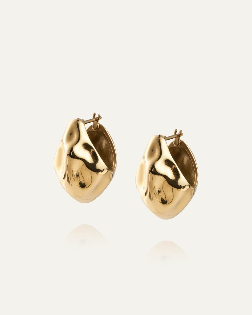 Wavy Bolded Drop Earring