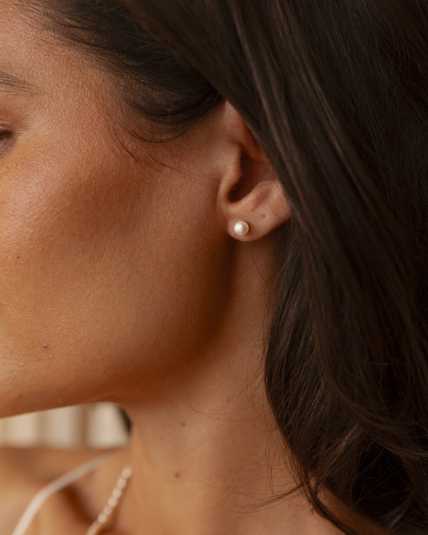 Pearl Studs Medium