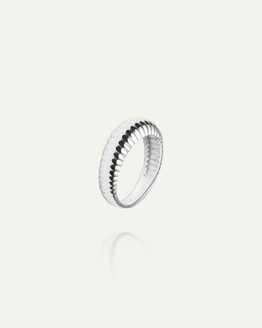 Retro Ribbed Silver Ring