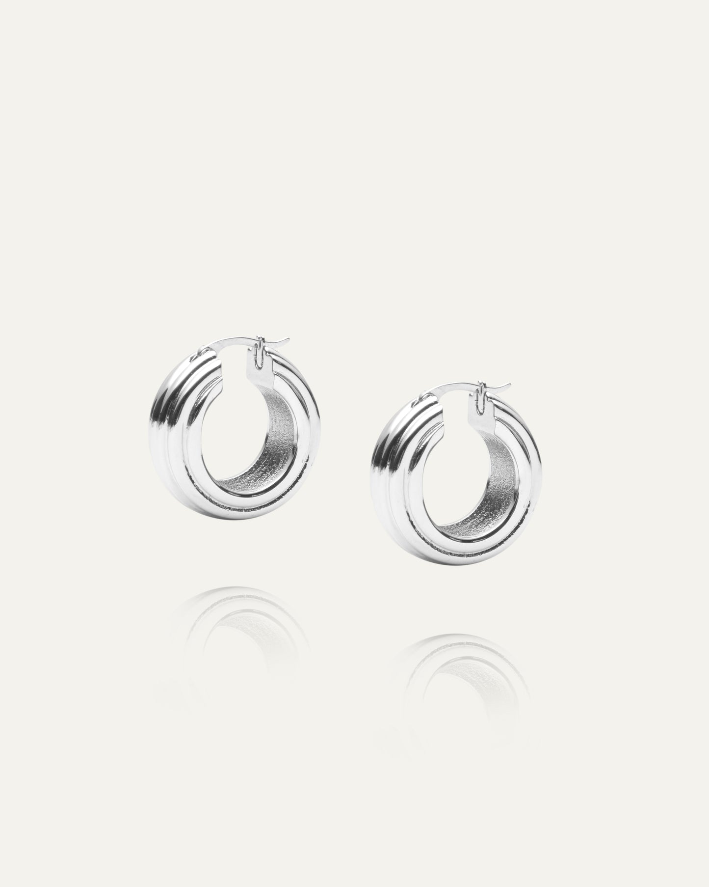 Edge Ribbed Medium Silver Hoops