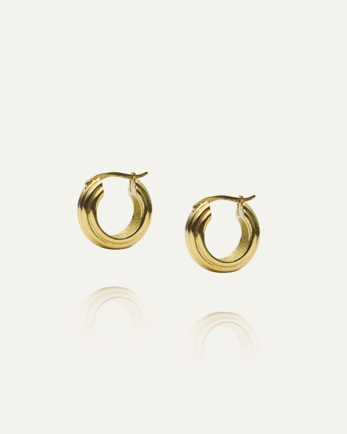 Edge Ribbed Small Gold Hoops