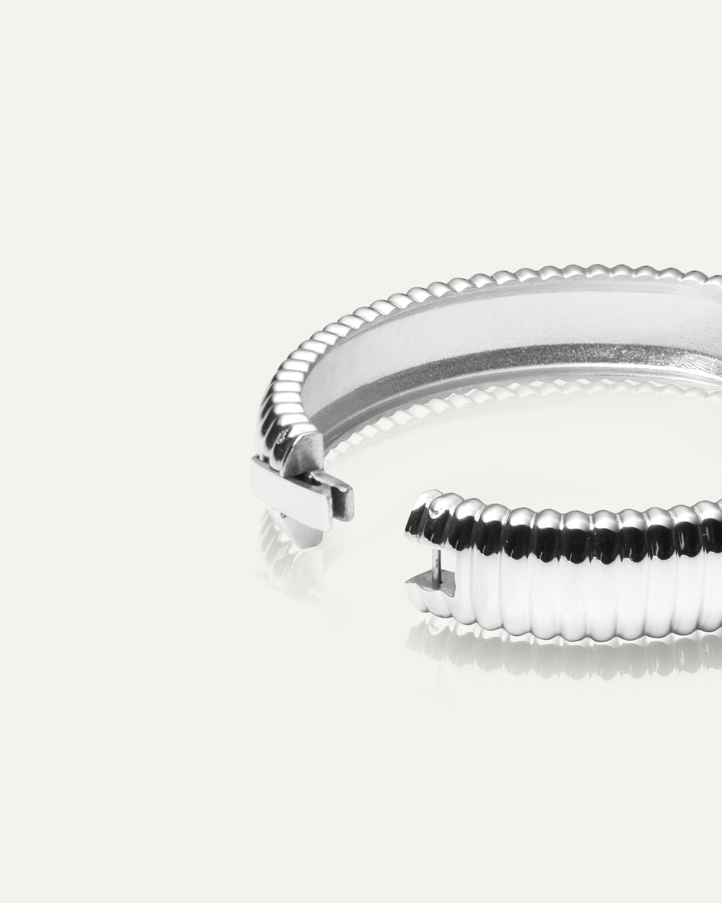 Retro Ribbed  Silver Bangle