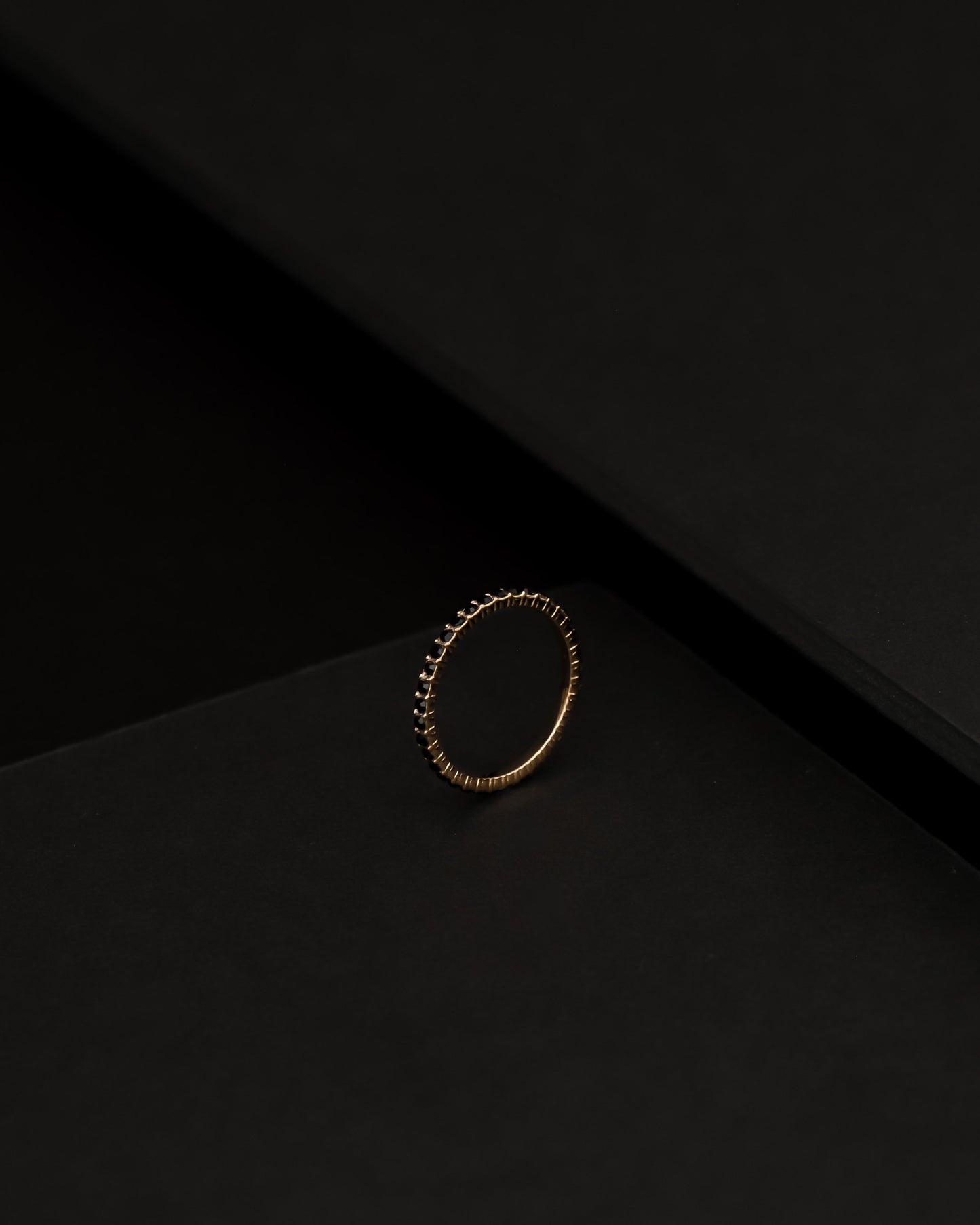 Shiny Noir Ring