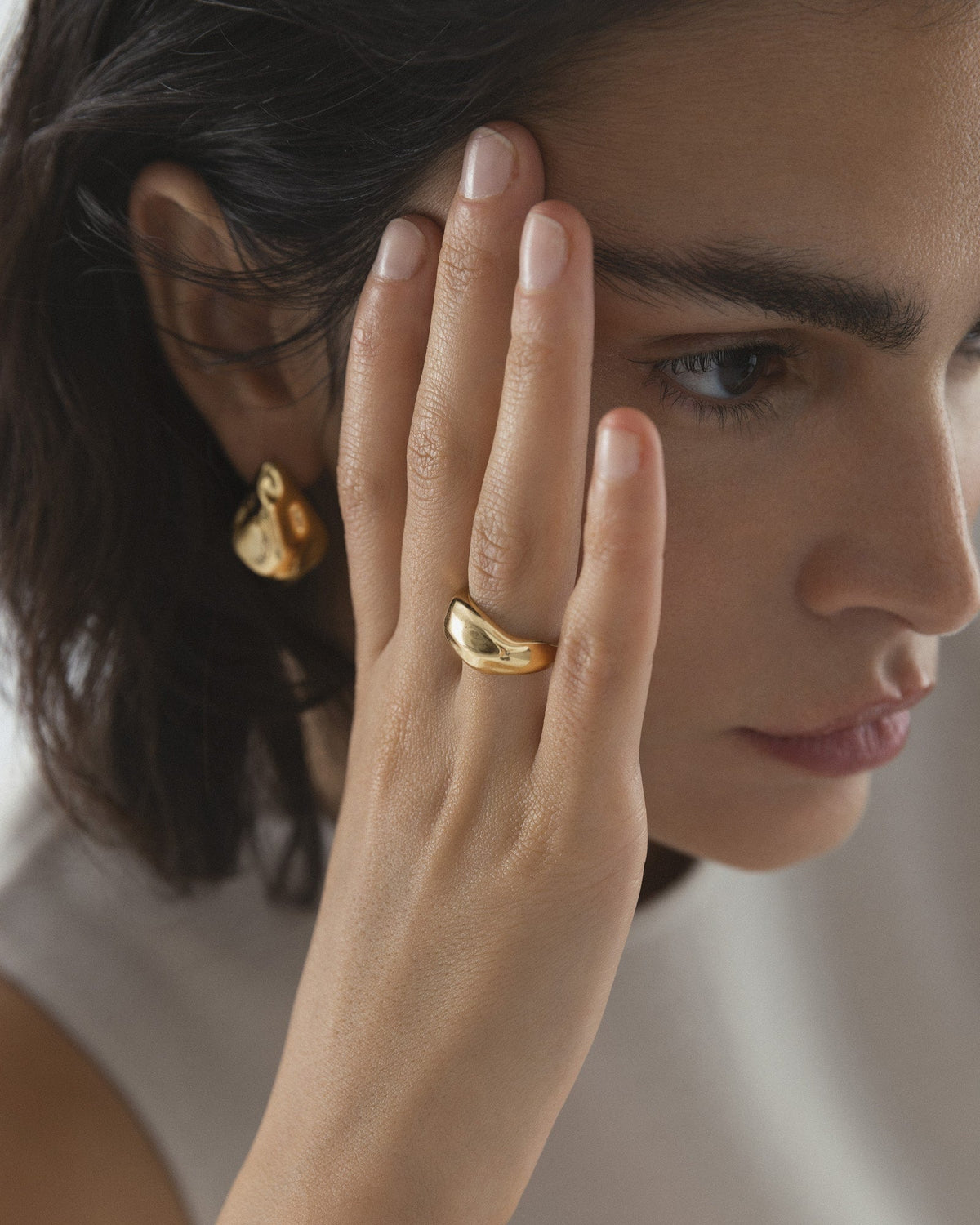 Wavy Bolded Large Ring