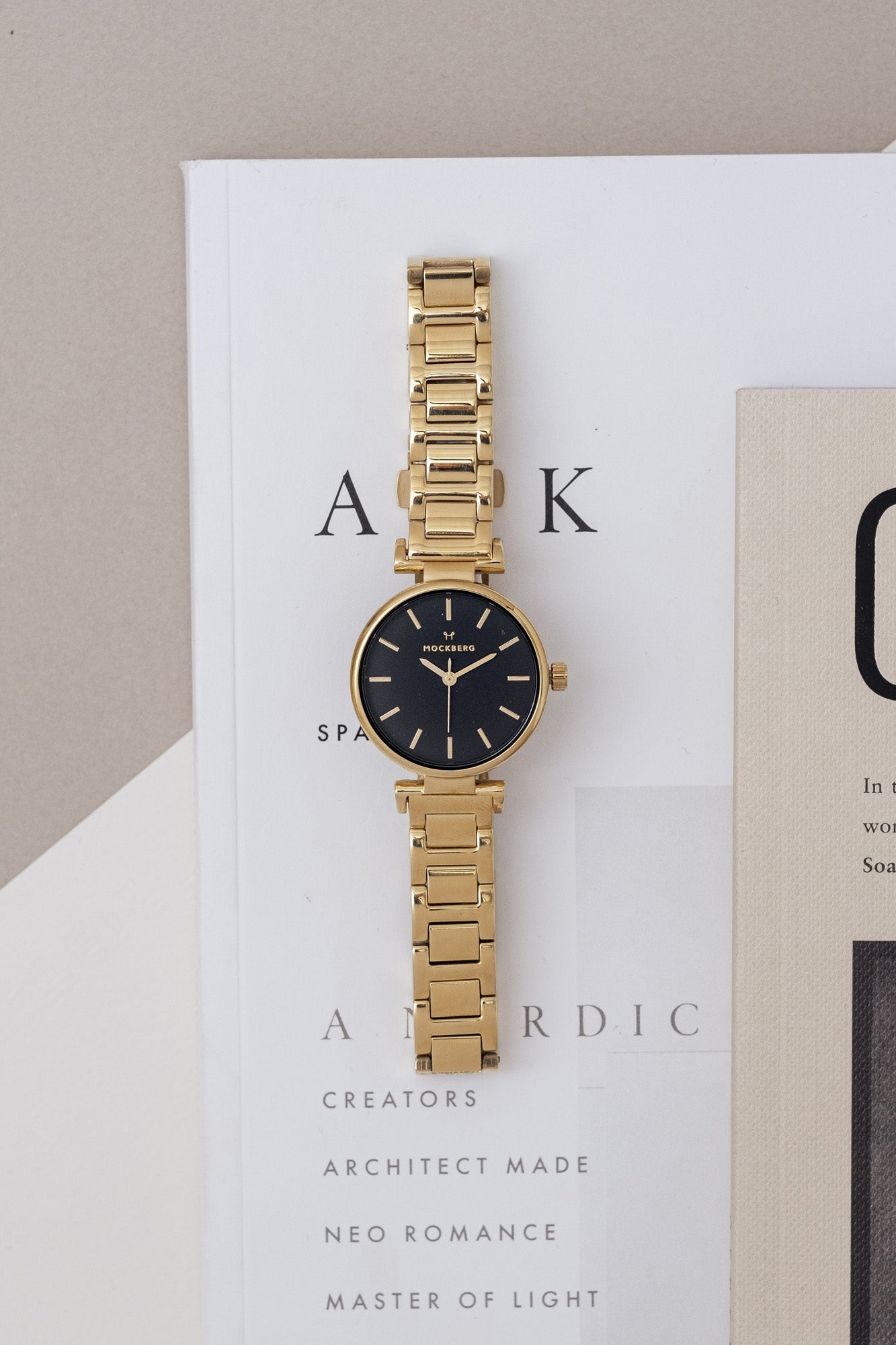 MODEST LINKS 28 mm Gold black dial