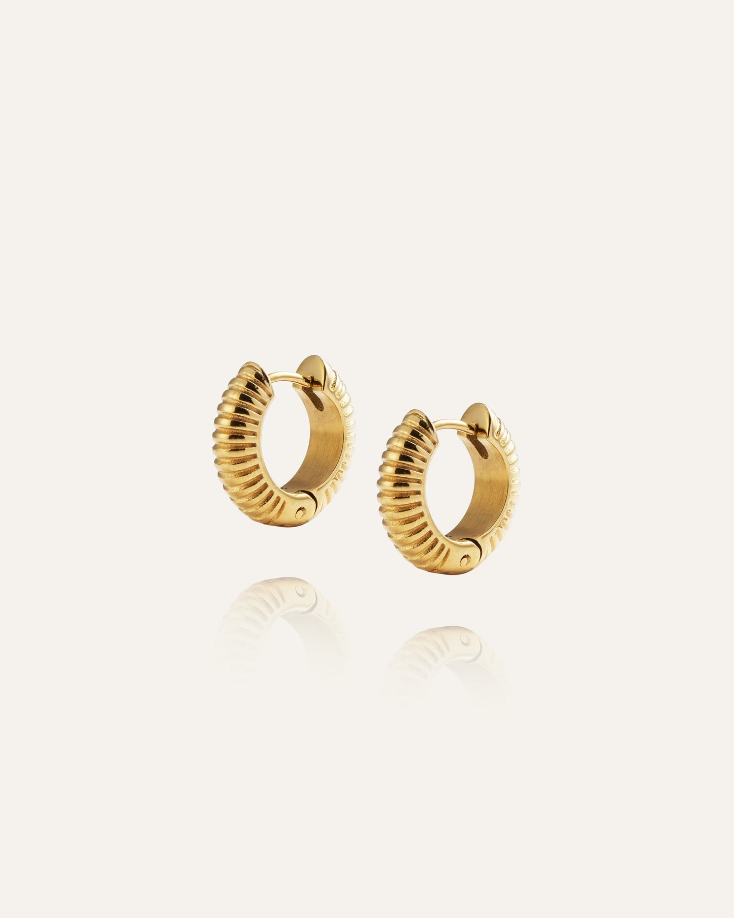 Ribbed Hoops Gold Medium